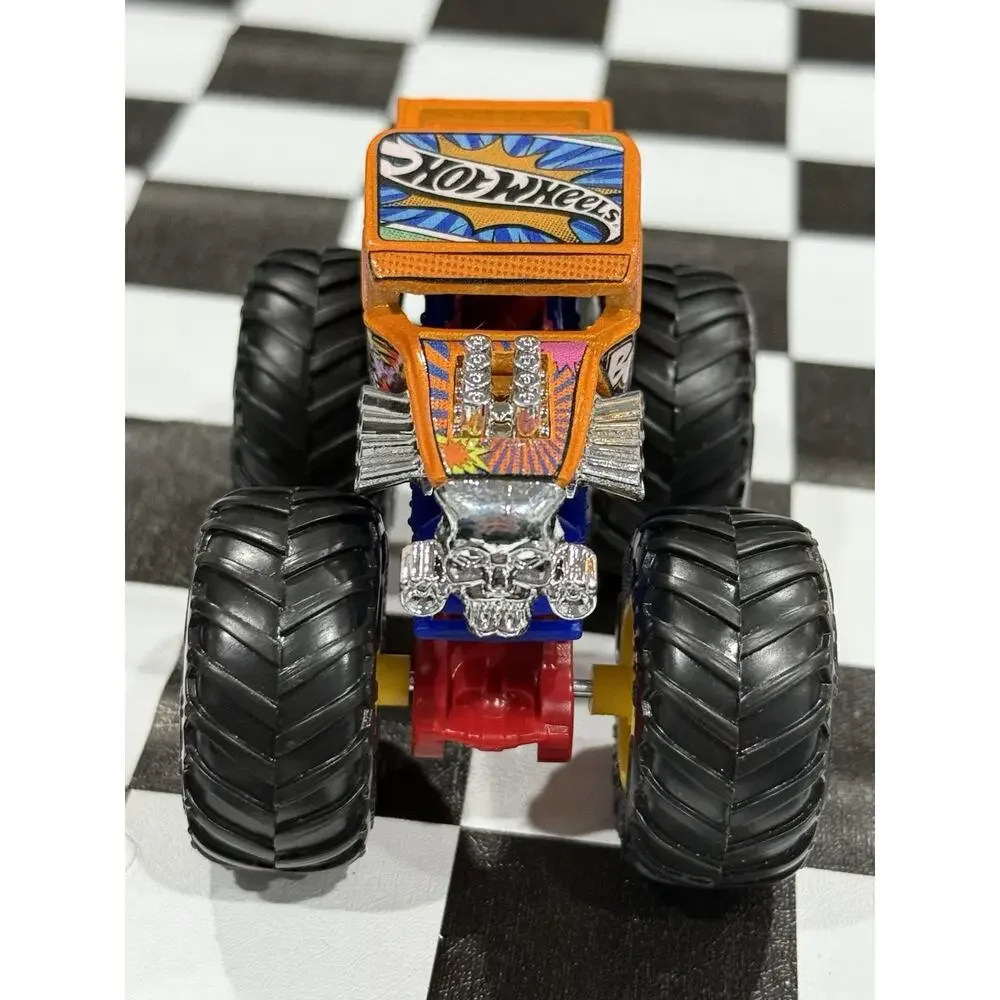Hot Wheels Monster Trucks BONE SHAKER 1:64 Comic Book Crashers 2022 Loose - Picture 2 of 6